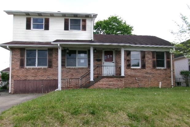 206 Harvey Avenue, Oak Hill, West Virginia image 1