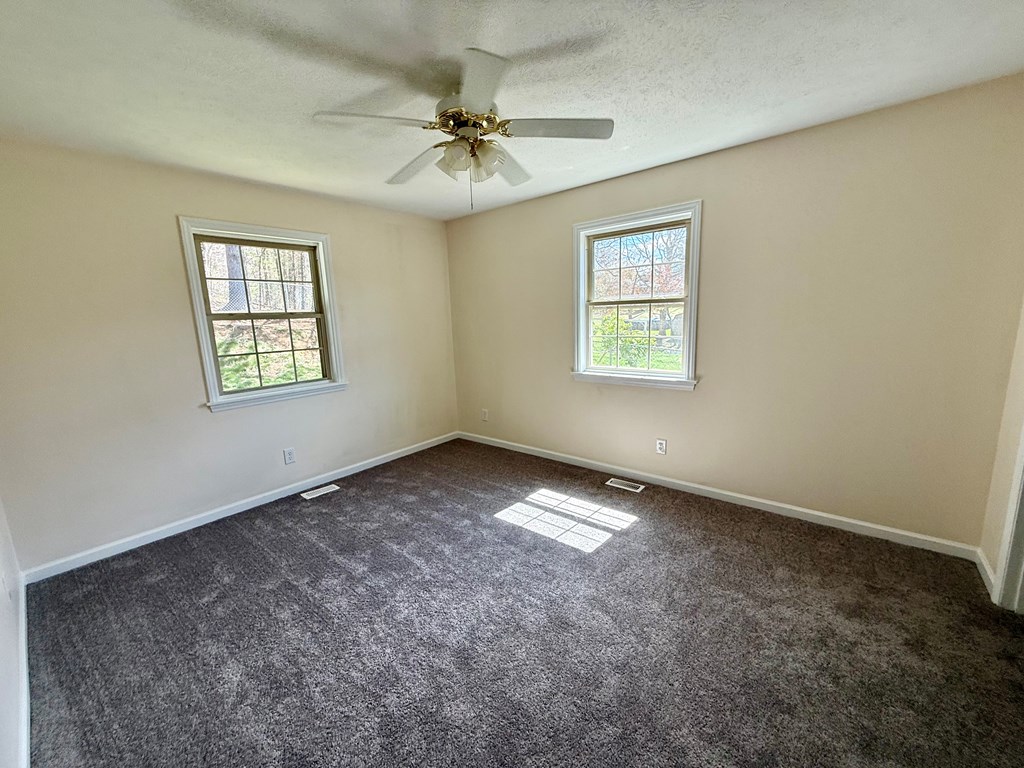465 Oak Grove Road, Beckley, West Virginia image 9