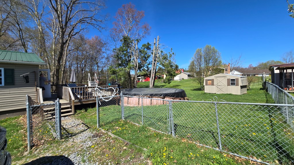 148 Sutphin St, Crab Orchard, West Virginia image 4