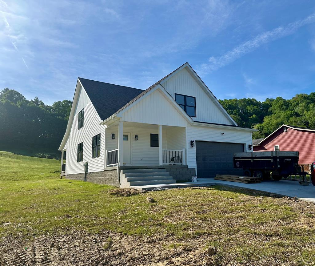 170 Ridge Point Circle, Daniels, West Virginia image 1