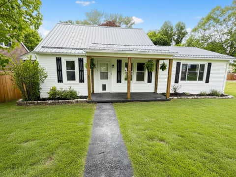 Homes For Sale - 105 Miller Ave<br/> Oak Hill, WV 25901