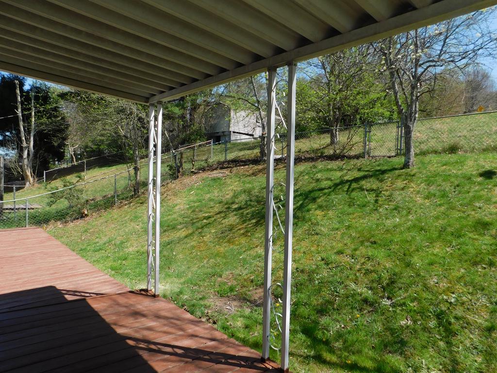 411 Ewart Ave, Beckley, West Virginia image 39