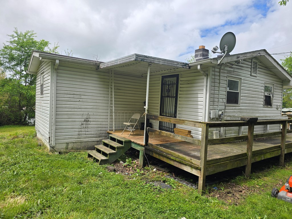 220 Mills Ave, Beckley, West Virginia image 3