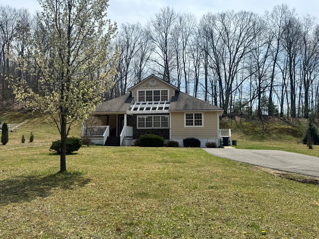 124 Harris Court, Prosperity, West Virginia image 1