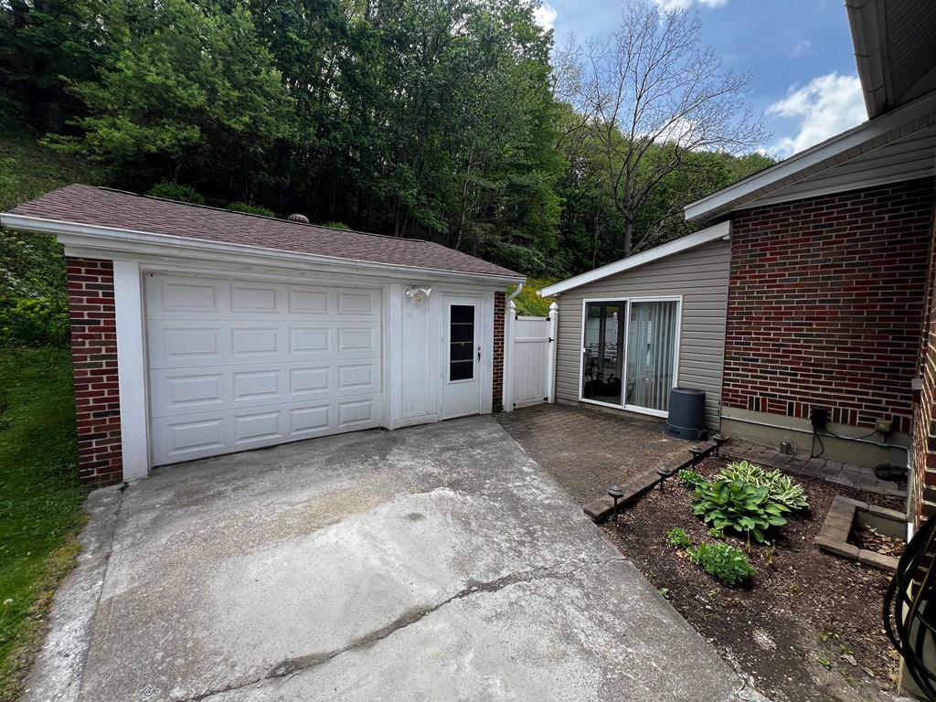 909 Frederick St, Bluefield, West Virginia image 23