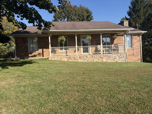 321 MEADOR LN, SHADY SPRING, WV 25918 - Image ca7d34e2f19dd8511d02e0e040dc20a6/631553805