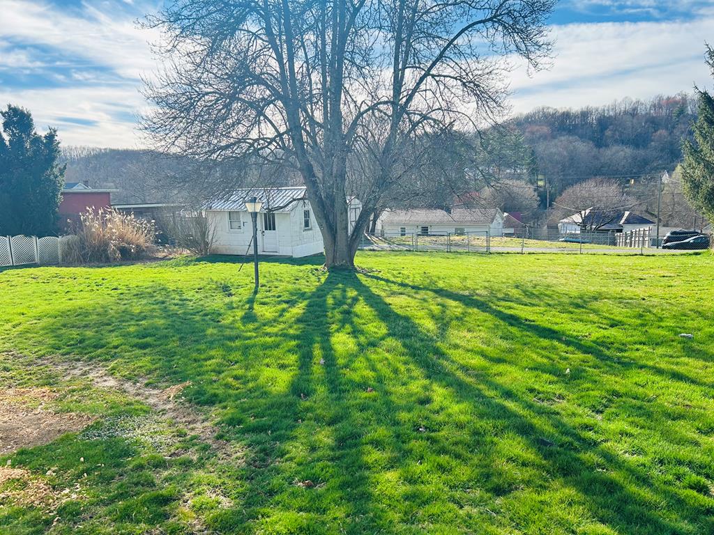 203 Chestnut Street, Mabscott, West Virginia image 27