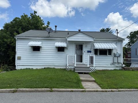 Homes For Sale - 108 Foster Ave<br/> Beckley, WV 25801