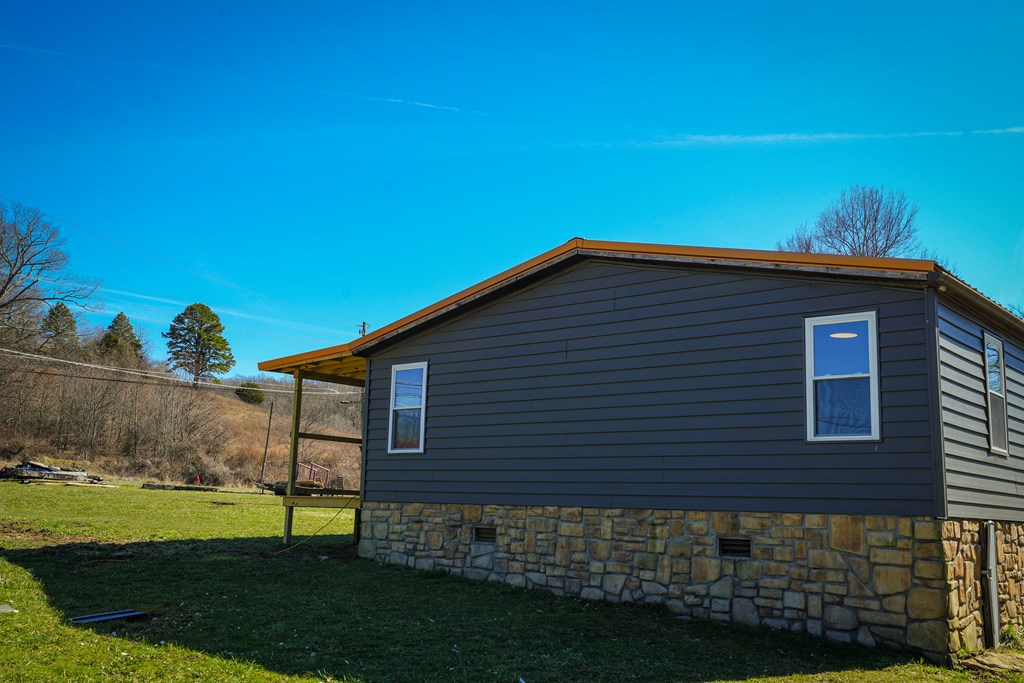 473 Breckenridge, Bolt, West Virginia image 4