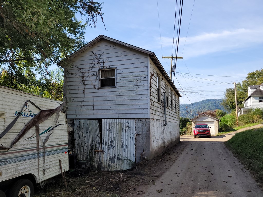 261 Other, Gauley Bridge, West Virginia image 4