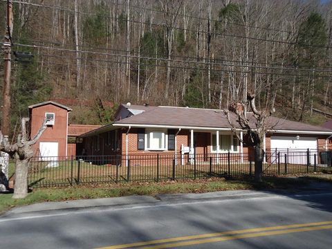 Homes For Sale - 1451 Stewart St<br/> Welch, WV 24801
