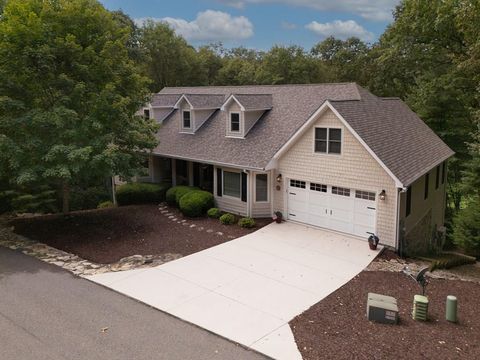 Homes For Sale - 127 Henry Pl<br/> Raleigh County, Daniels, WV 25832