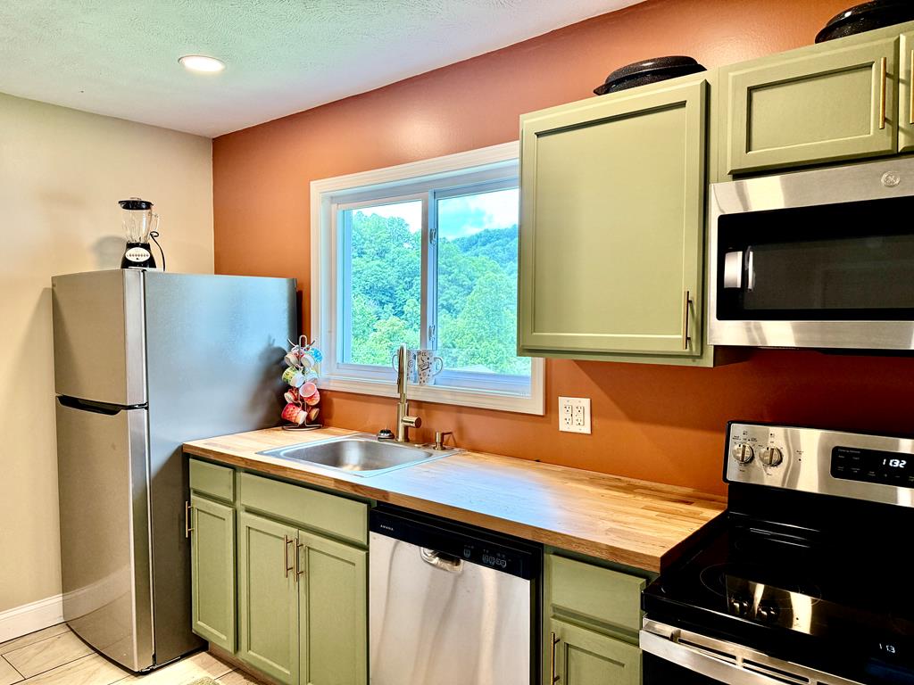 20 3rd Hill Street, Itmann, West Virginia image 28