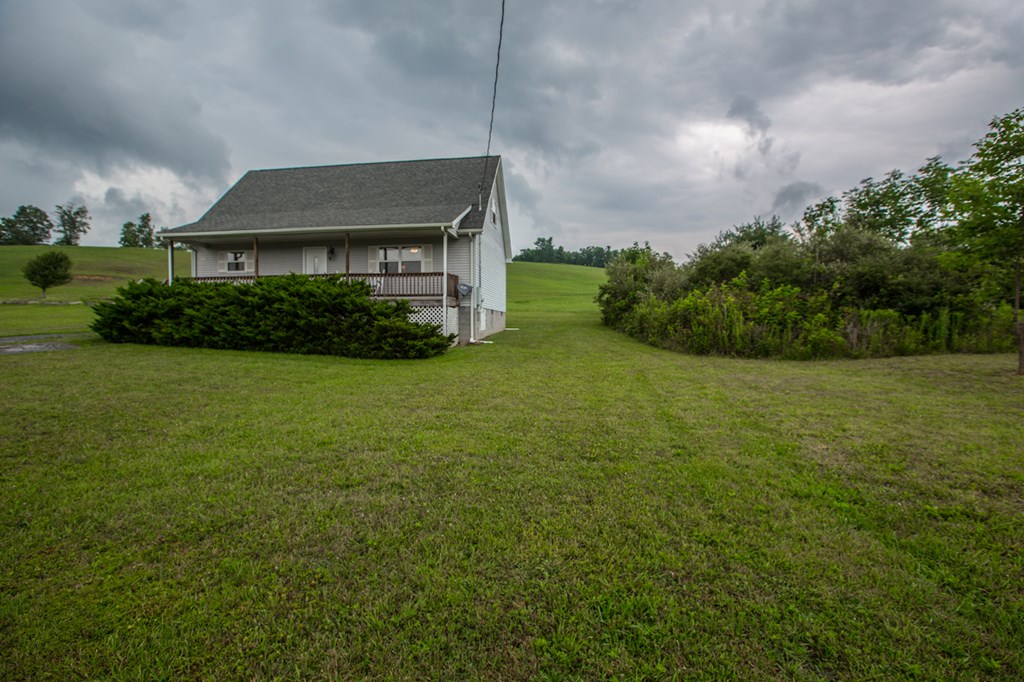 6037 Mount View Road, Jumping Branch, West Virginia image 26