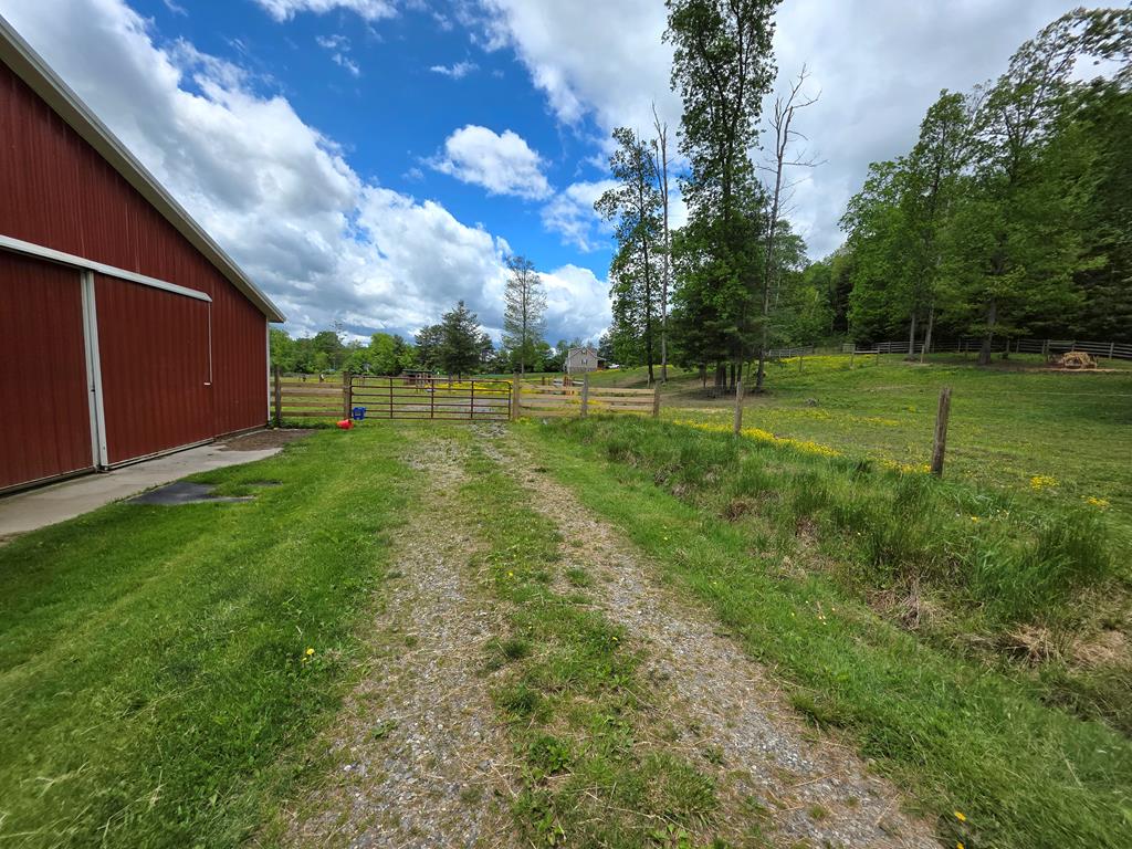 612 Pluto Rd, Shady Spring, West Virginia image 40