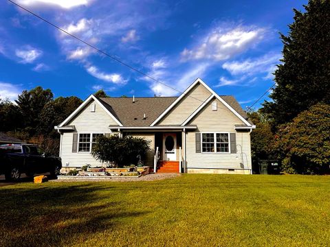 Homes For Sale - 7618 Gatewood Road<br/> Fayette County, Fayetteville, WV 25840