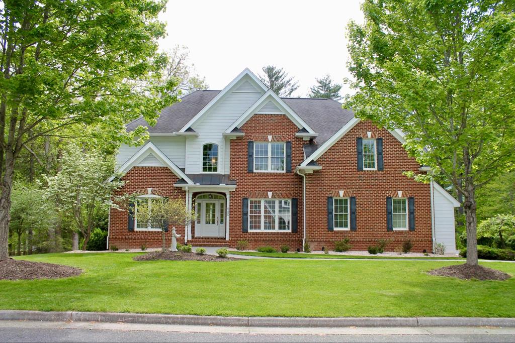 560 Old White Dr, Lewisburg, West Virginia image 1