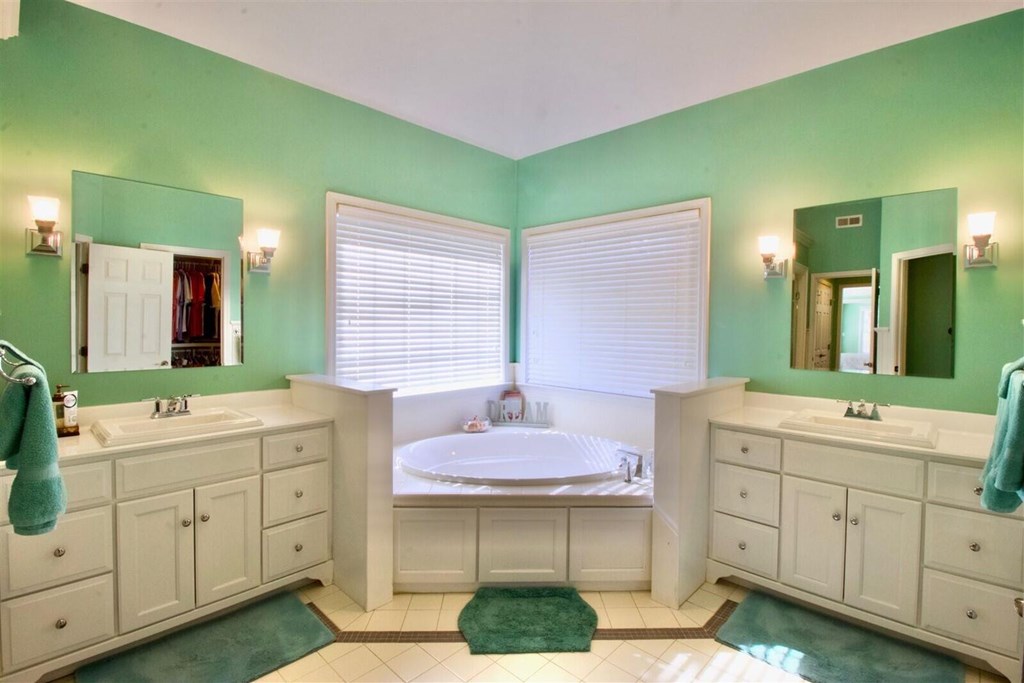560 Old White Dr, Lewisburg, West Virginia image 20