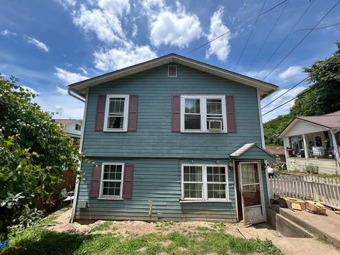 Homes For Sale - 116 Morgan Street<br/> Logan, WV 25601