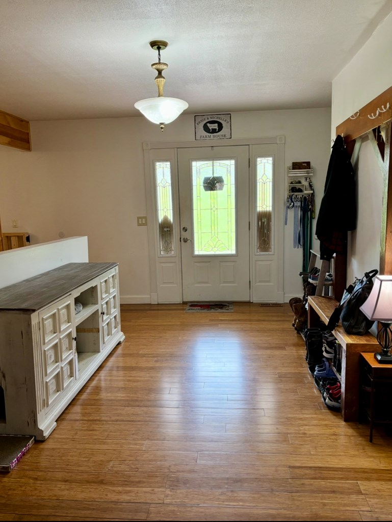 151 Hooper Ave, Crab Orchard, West Virginia image 4