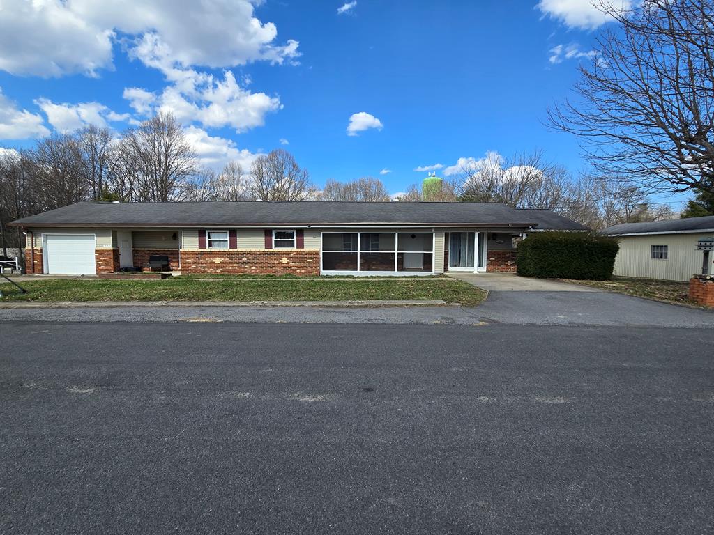 124 Brown Street, Beckley, West Virginia image 1