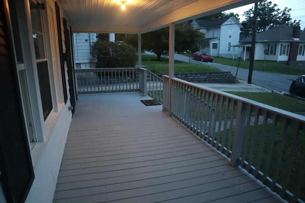 122 W C Street - Photo 4