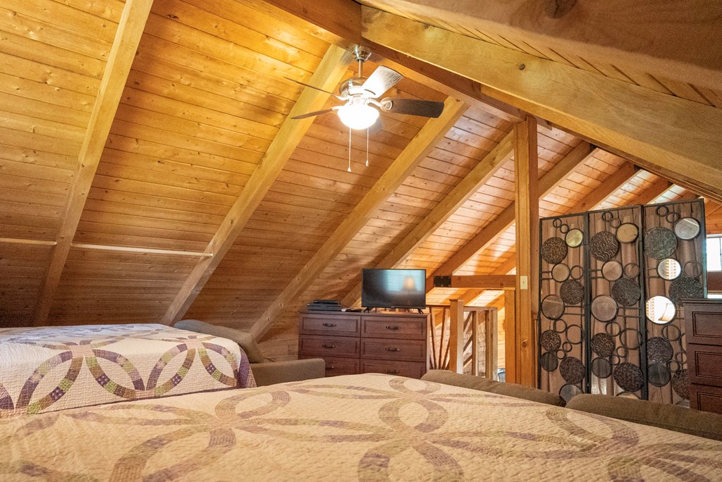 483 Mallard Rd, Hico, West Virginia image 17