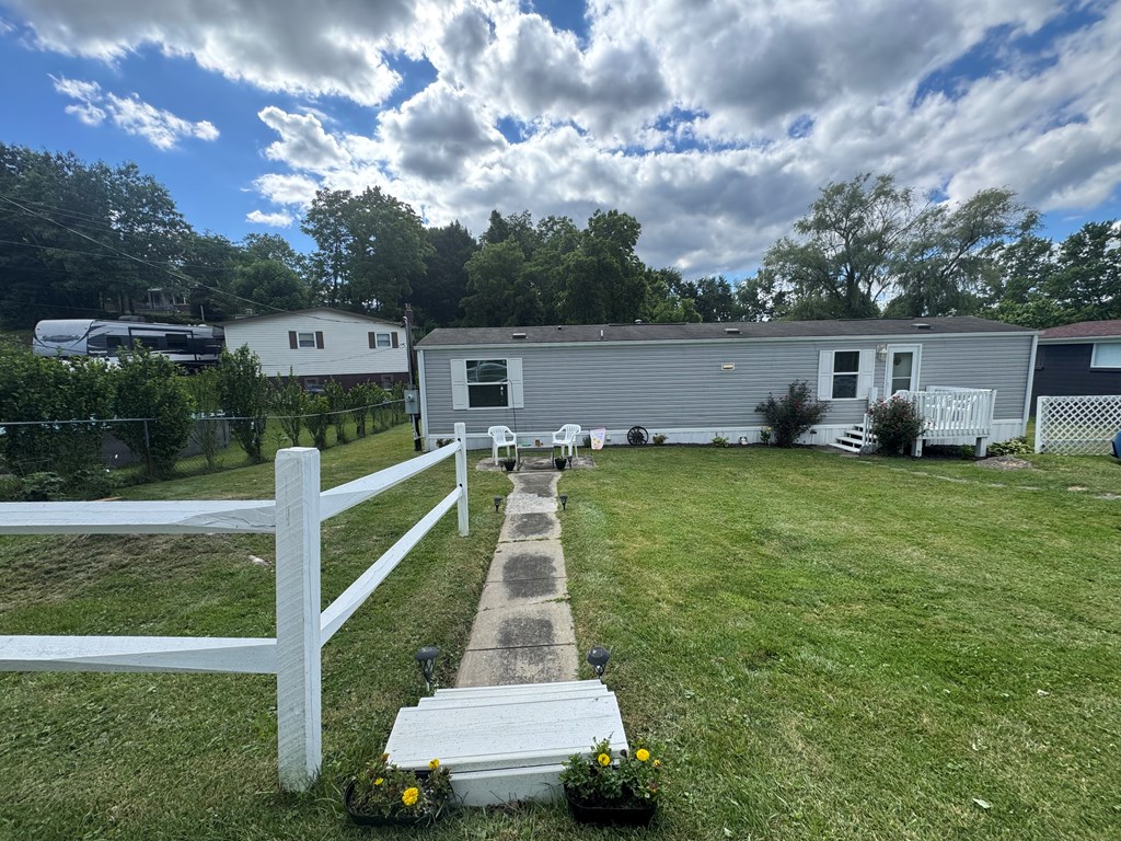 463 Bailey Ave - Photo 4