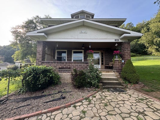 821 BROAD ST, MOUNT HOPE, WV 25880 - Image f6d52152d1f4dea0070dc2ef7b2e3914/553395728