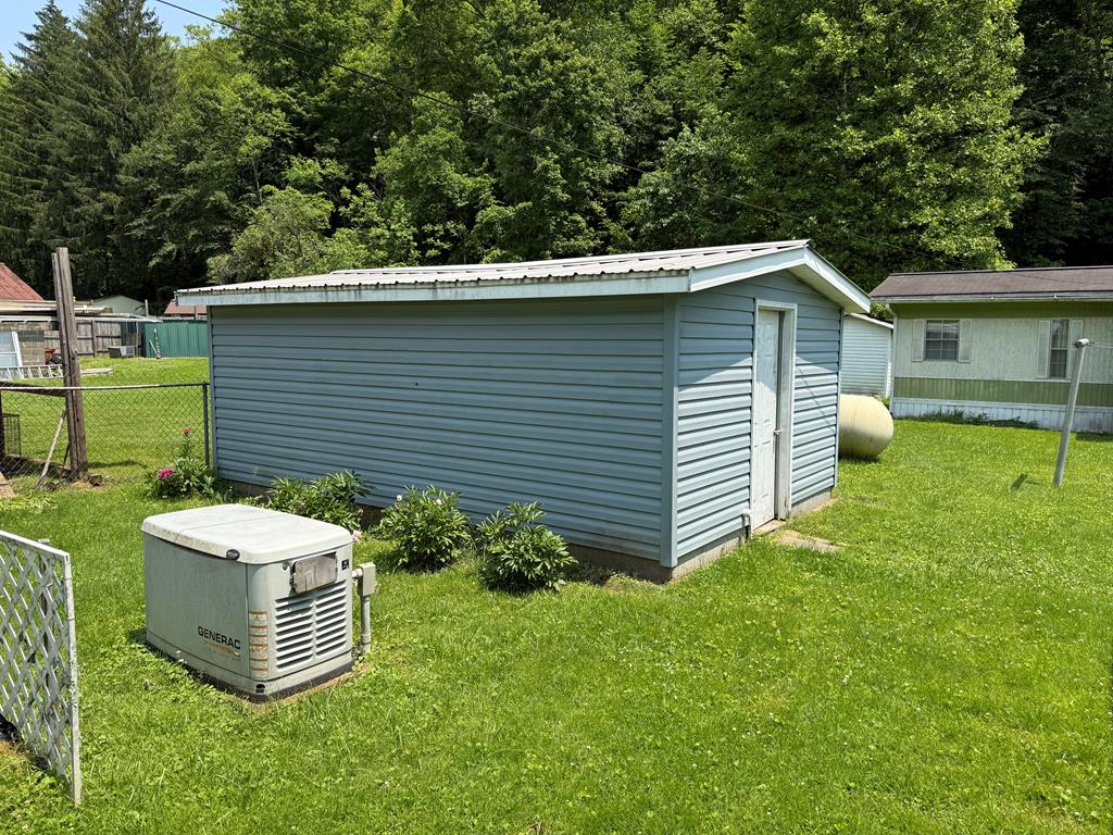 214 Westlake Rd, Ansted, West Virginia image 16