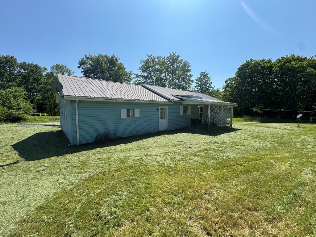 301 Cowtown Road, Meadow Bridge, West Virginia image 5