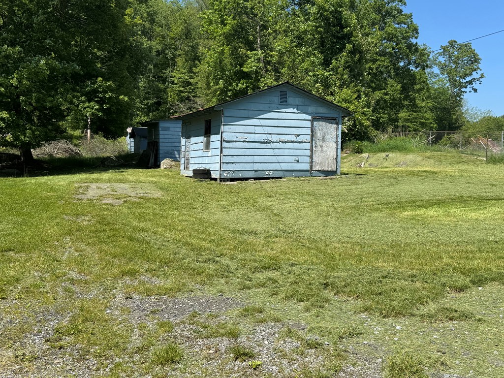 301 Cowtown Road, Meadow Bridge, West Virginia image 7
