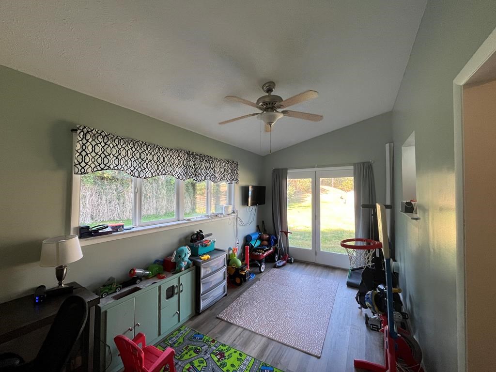 139 Cherrywood Villa, Beaver, West Virginia image 9