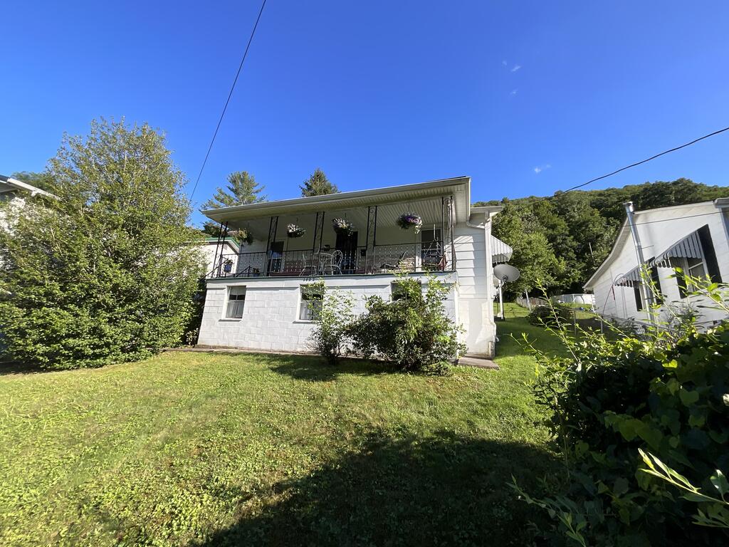 1402 Terrace Street - Photo 2