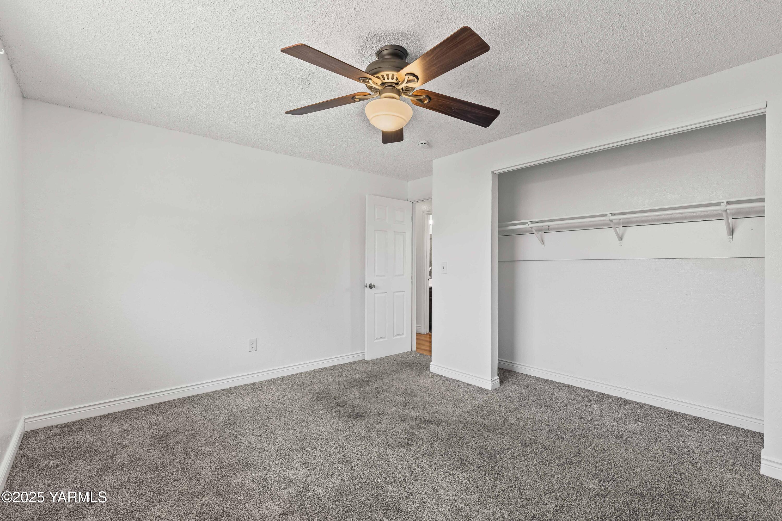 Yakima, Washington 98901, United States, 4 Bedrooms Bedrooms, ,1 BathroomBathrooms,Residential,Active,178018