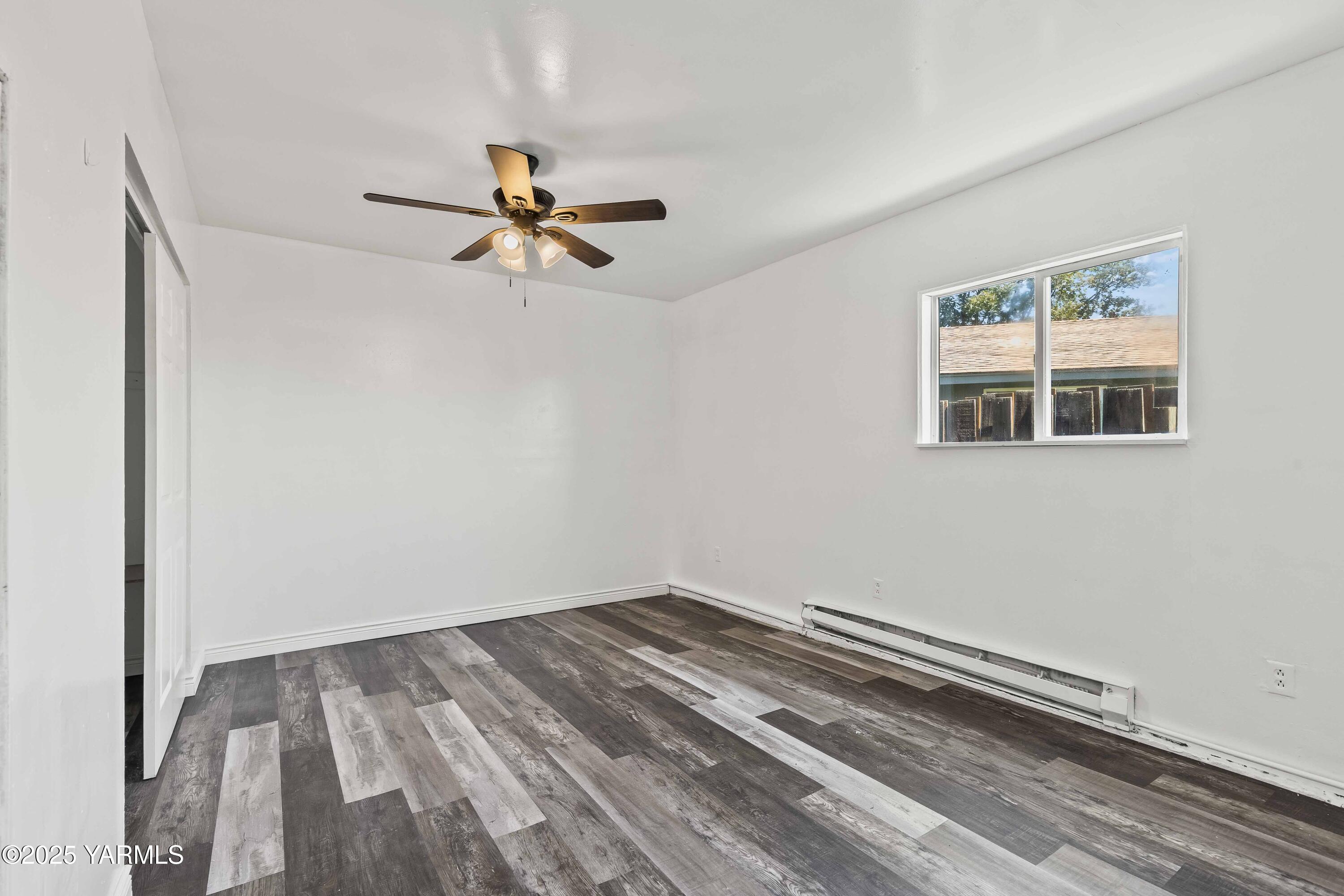 Yakima, Washington 98901, United States, 4 Bedrooms Bedrooms, ,1 BathroomBathrooms,Residential,Active,178018