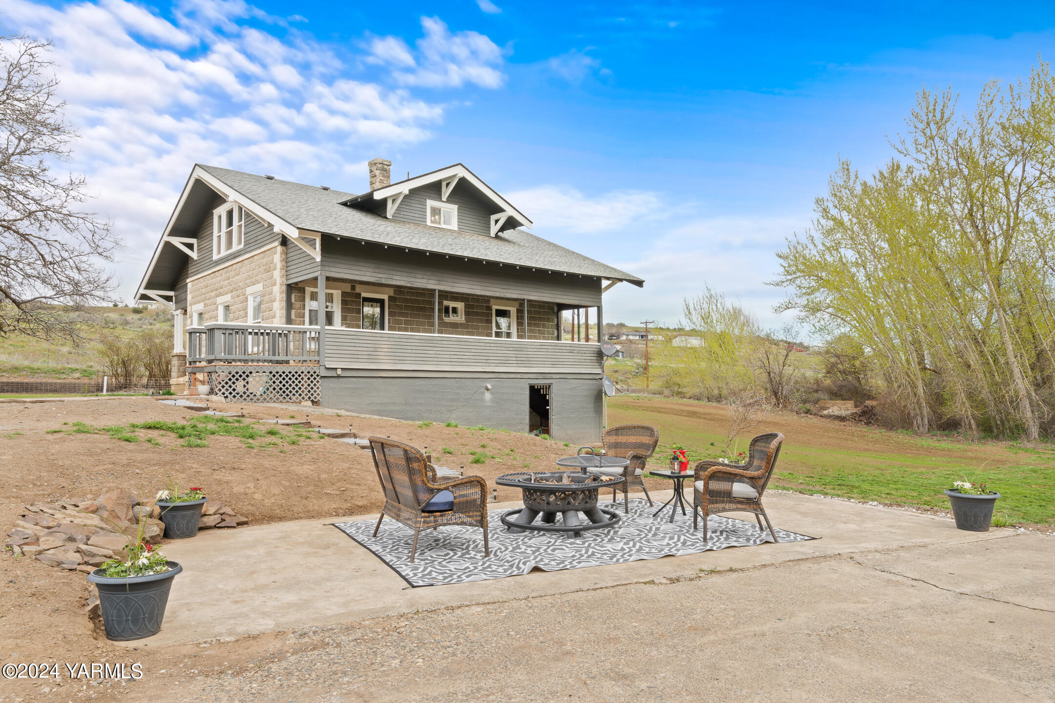 Yakima, Washington 98902, United States, 3 Bedrooms Bedrooms, ,2 BathroomsBathrooms,Residential,Active,60984