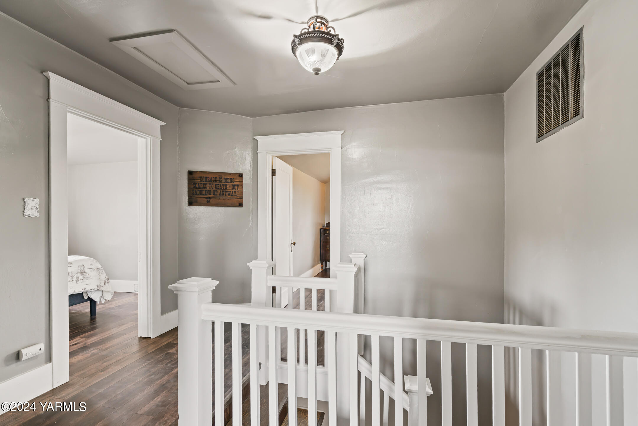 Yakima, Washington 98902, United States, 3 Bedrooms Bedrooms, ,2 BathroomsBathrooms,Residential,Active,60984