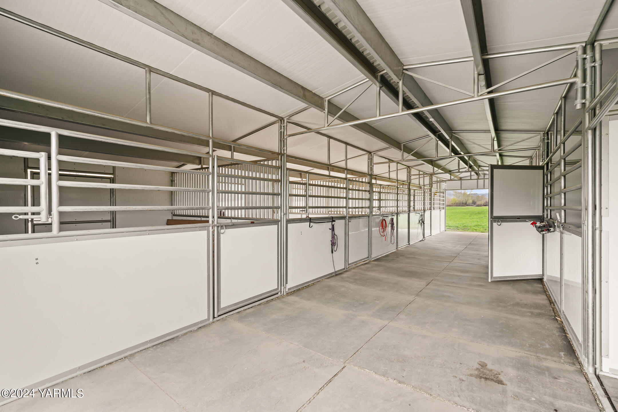 Yakima, Washington 98902, United States, 3 Bedrooms Bedrooms, ,2 BathroomsBathrooms,Residential,Active,60984