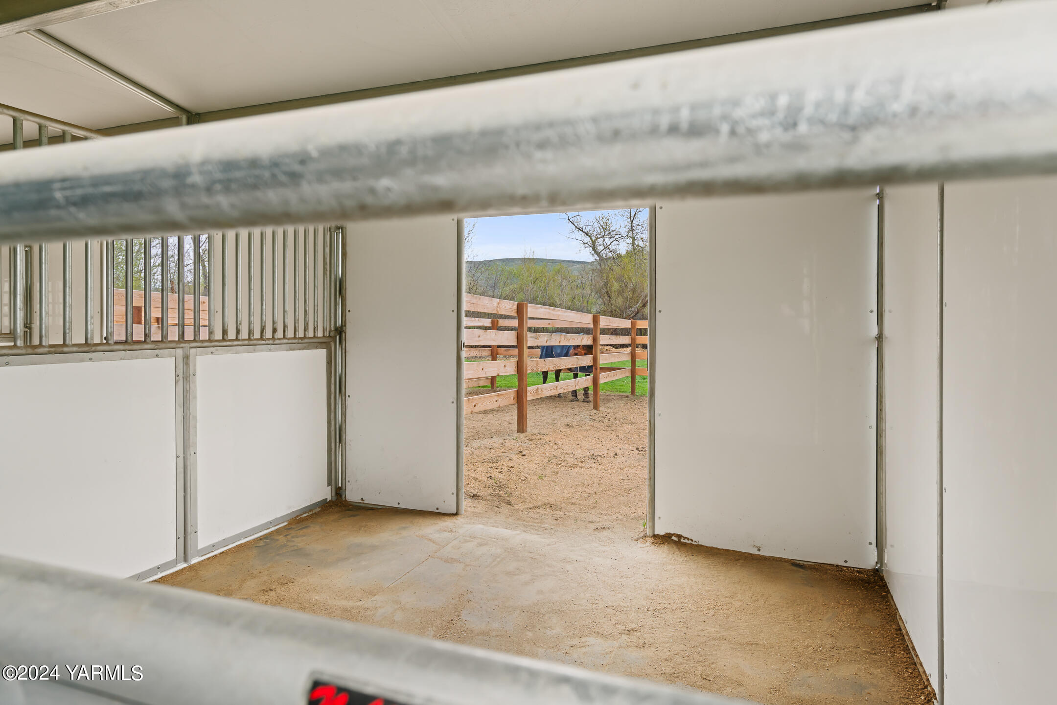 Yakima, Washington 98902, United States, 3 Bedrooms Bedrooms, ,2 BathroomsBathrooms,Residential,Active,60984