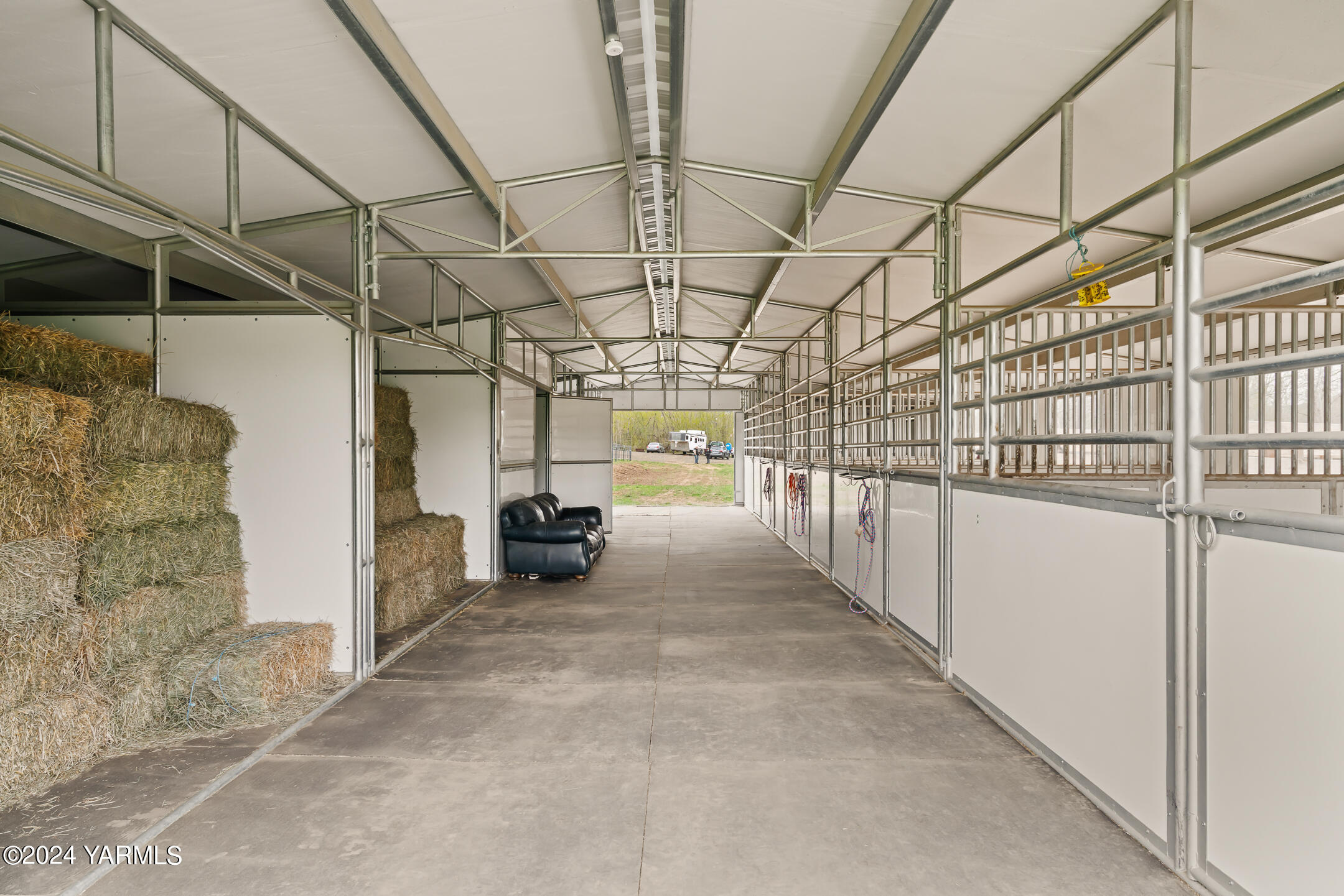 Yakima, Washington 98902, United States, 3 Bedrooms Bedrooms, ,2 BathroomsBathrooms,Residential,Active,60984