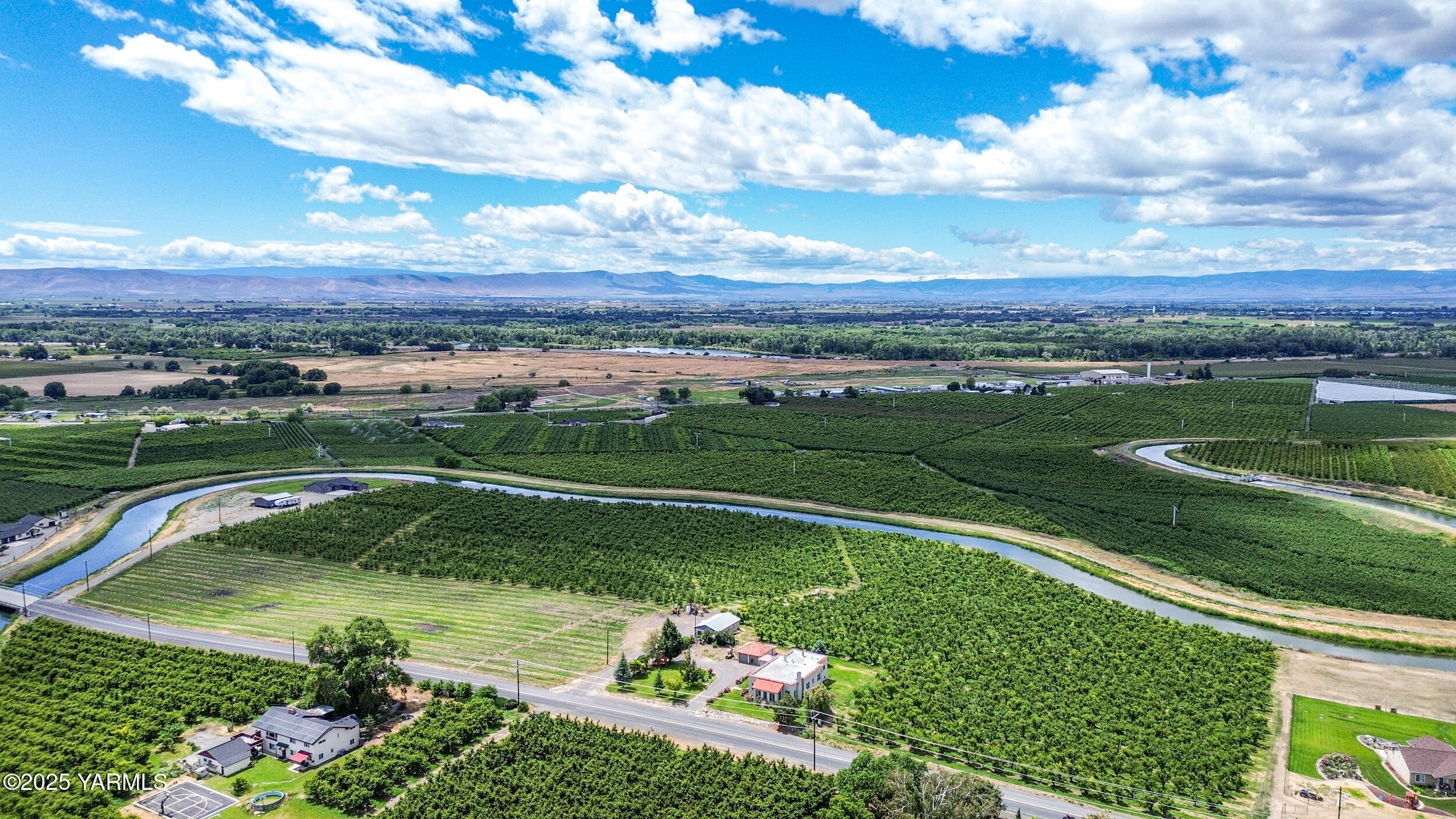 Zillah, Washington 98953, United States, 3 Bedrooms Bedrooms, ,2 BathroomsBathrooms,Residential,Active,91716