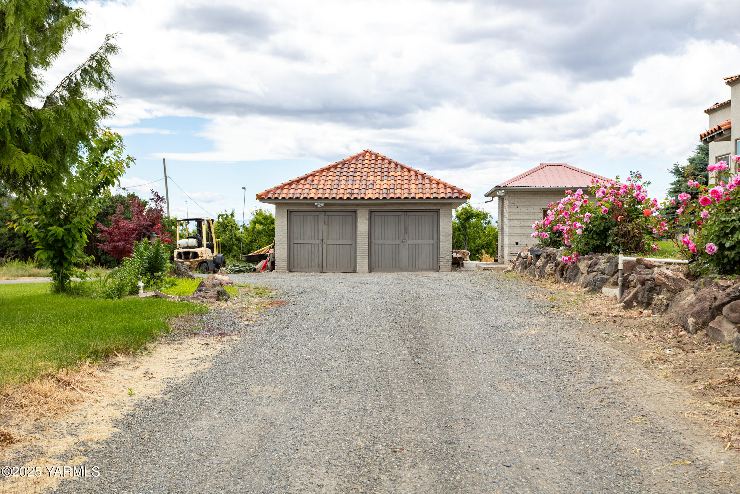 Zillah, Washington 98953, United States, 3 Bedrooms Bedrooms, ,2 BathroomsBathrooms,Residential,Active,91716