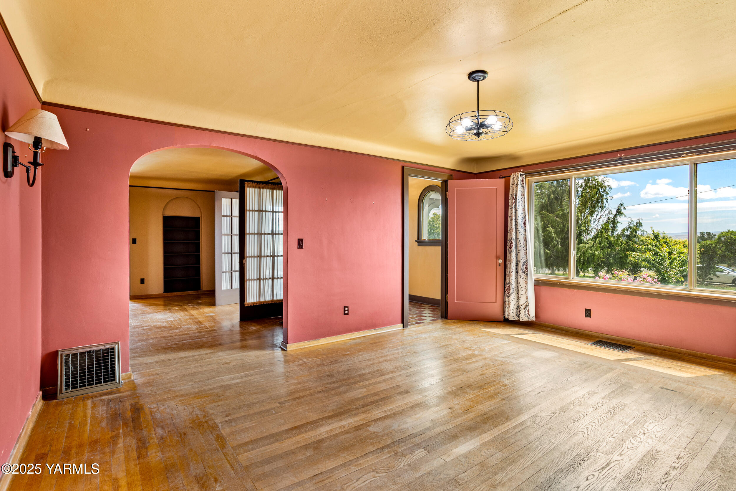 Zillah, Washington 98953, United States, 3 Bedrooms Bedrooms, ,2 BathroomsBathrooms,Residential,Active,91716