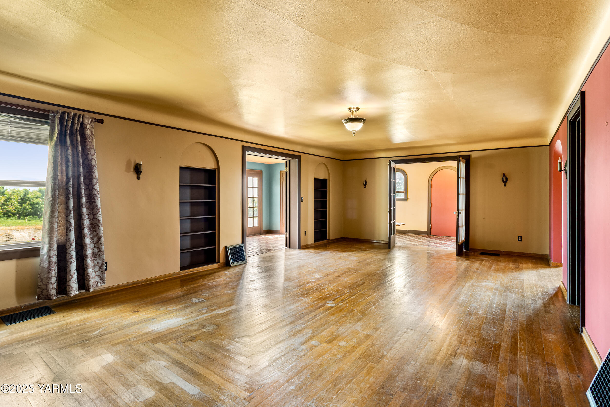 Zillah, Washington 98953, United States, 3 Bedrooms Bedrooms, ,2 BathroomsBathrooms,Residential,Active,91716