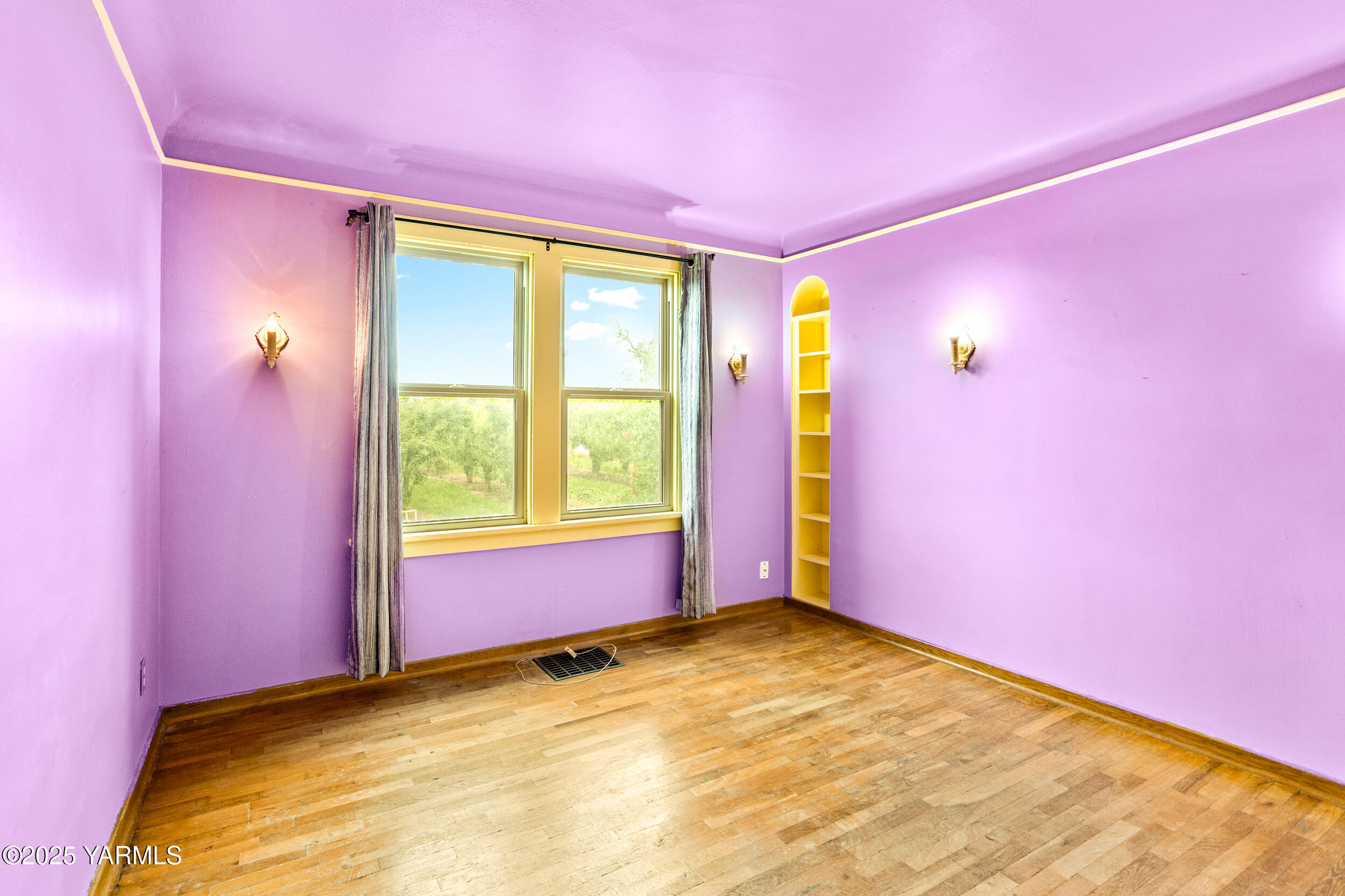 Zillah, Washington 98953, United States, 3 Bedrooms Bedrooms, ,2 BathroomsBathrooms,Residential,Active,91716