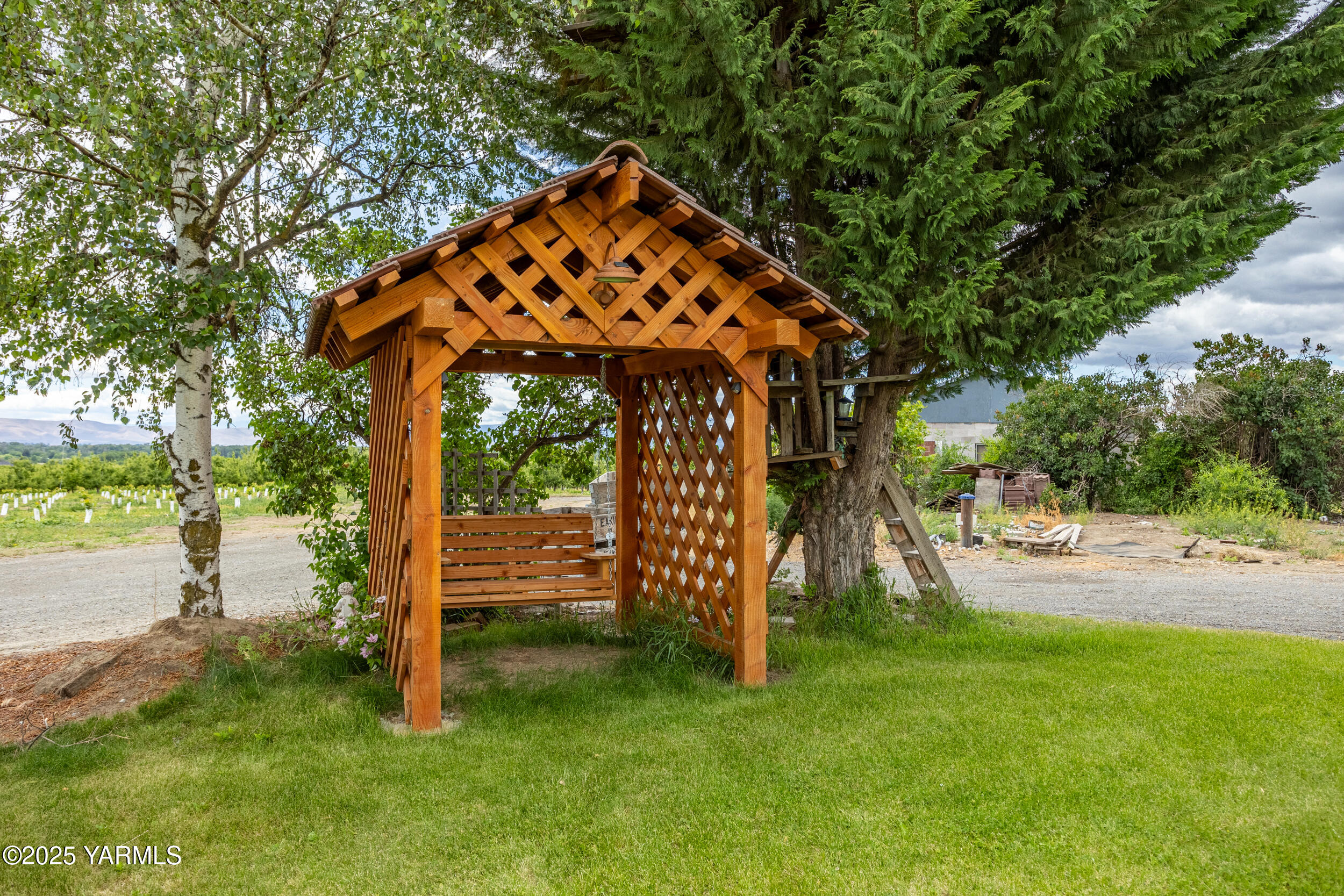 Zillah, Washington 98953, United States, 3 Bedrooms Bedrooms, ,2 BathroomsBathrooms,Residential,Active,91716