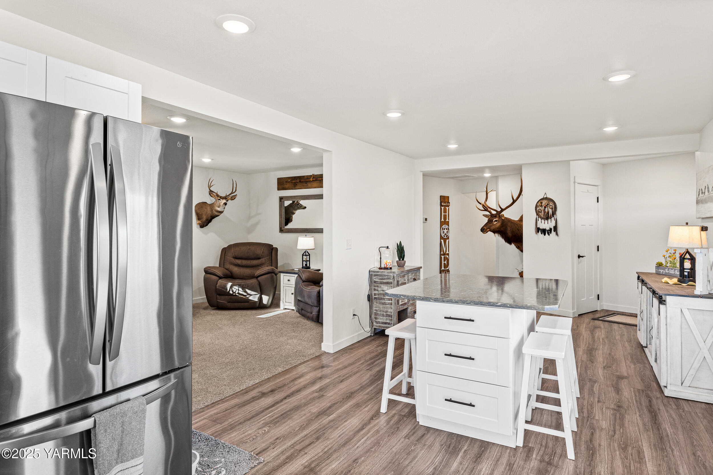 Yakima, Washington 98908, United States, 4 Bedrooms Bedrooms, ,3 BathroomsBathrooms,Residential,Contingent,12825