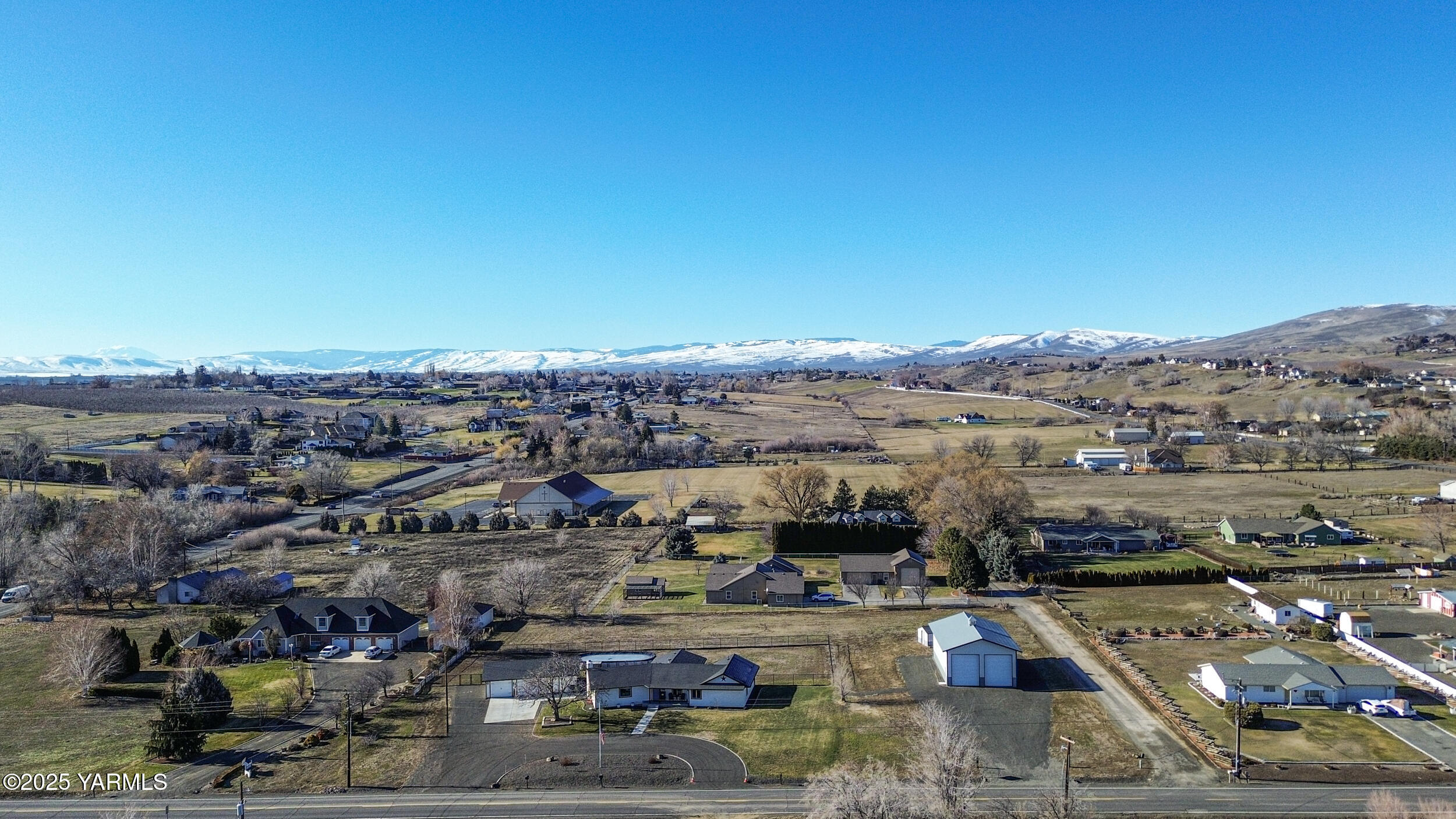 Yakima, Washington 98908, United States, 4 Bedrooms Bedrooms, ,3 BathroomsBathrooms,Residential,Contingent,12825