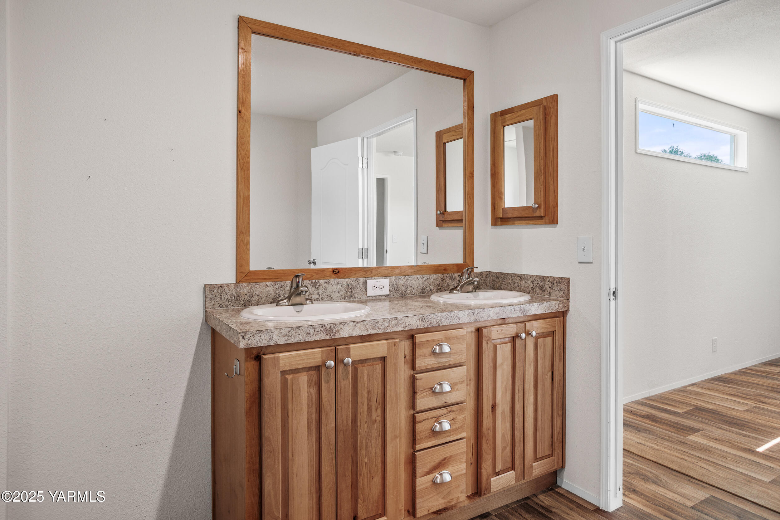 Union Gap, Washington 98903, United States, 3 Bedrooms Bedrooms, ,2 BathroomsBathrooms,Residential,Active,146297